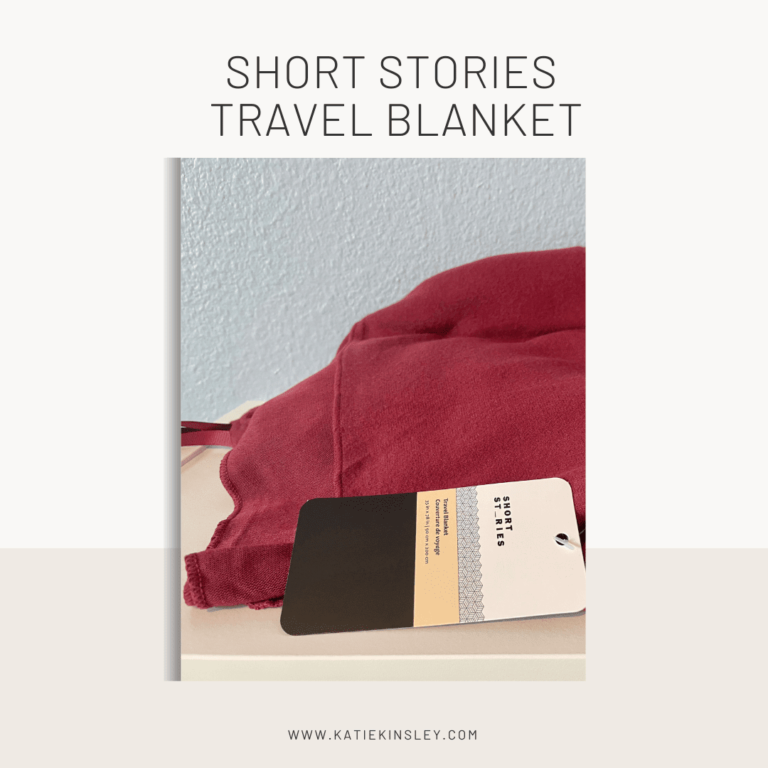 FabFitFun Winter 2021 Short Stories Travel Blanket