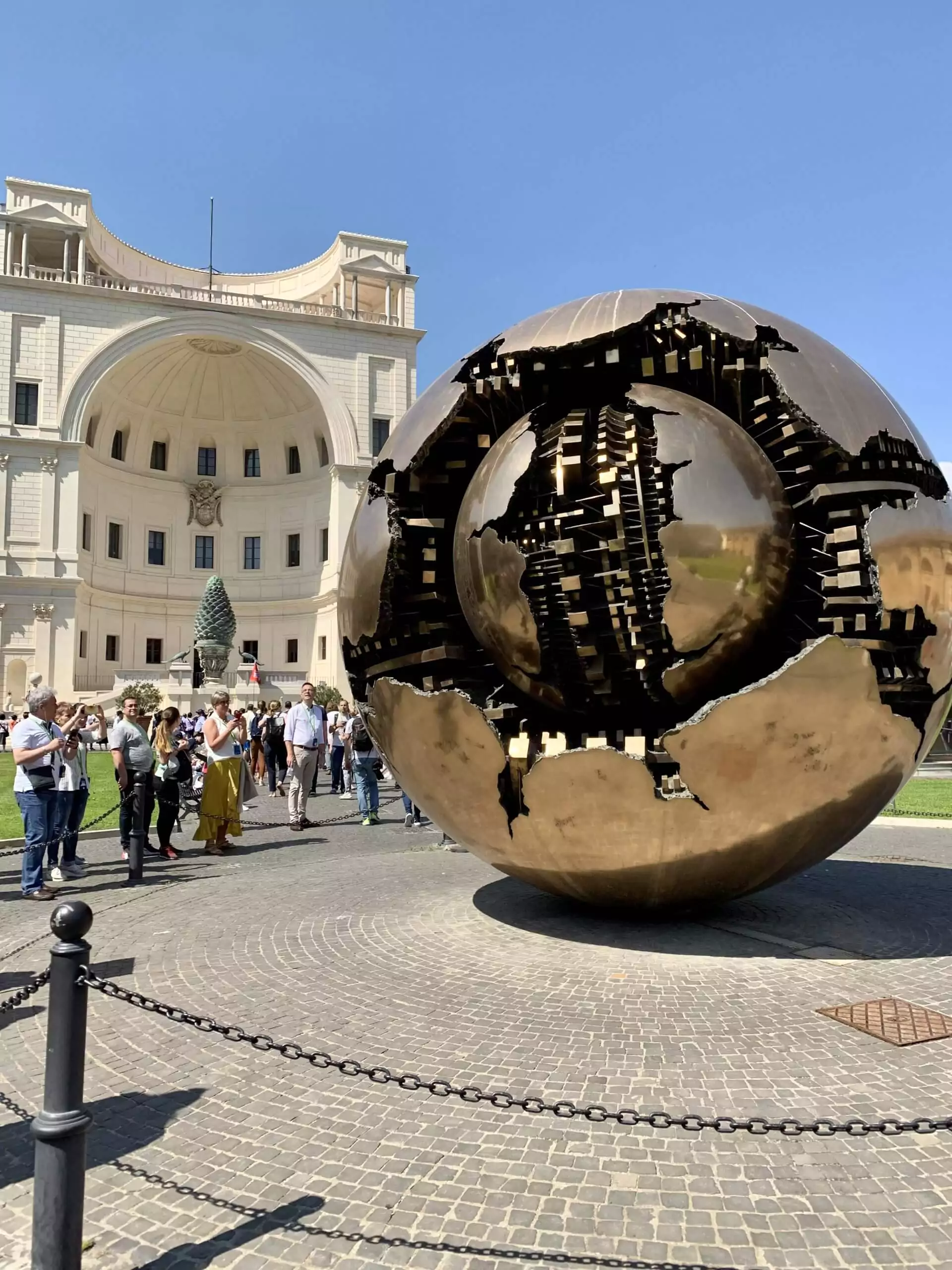 Pomodoro's Sphere within a Sphere