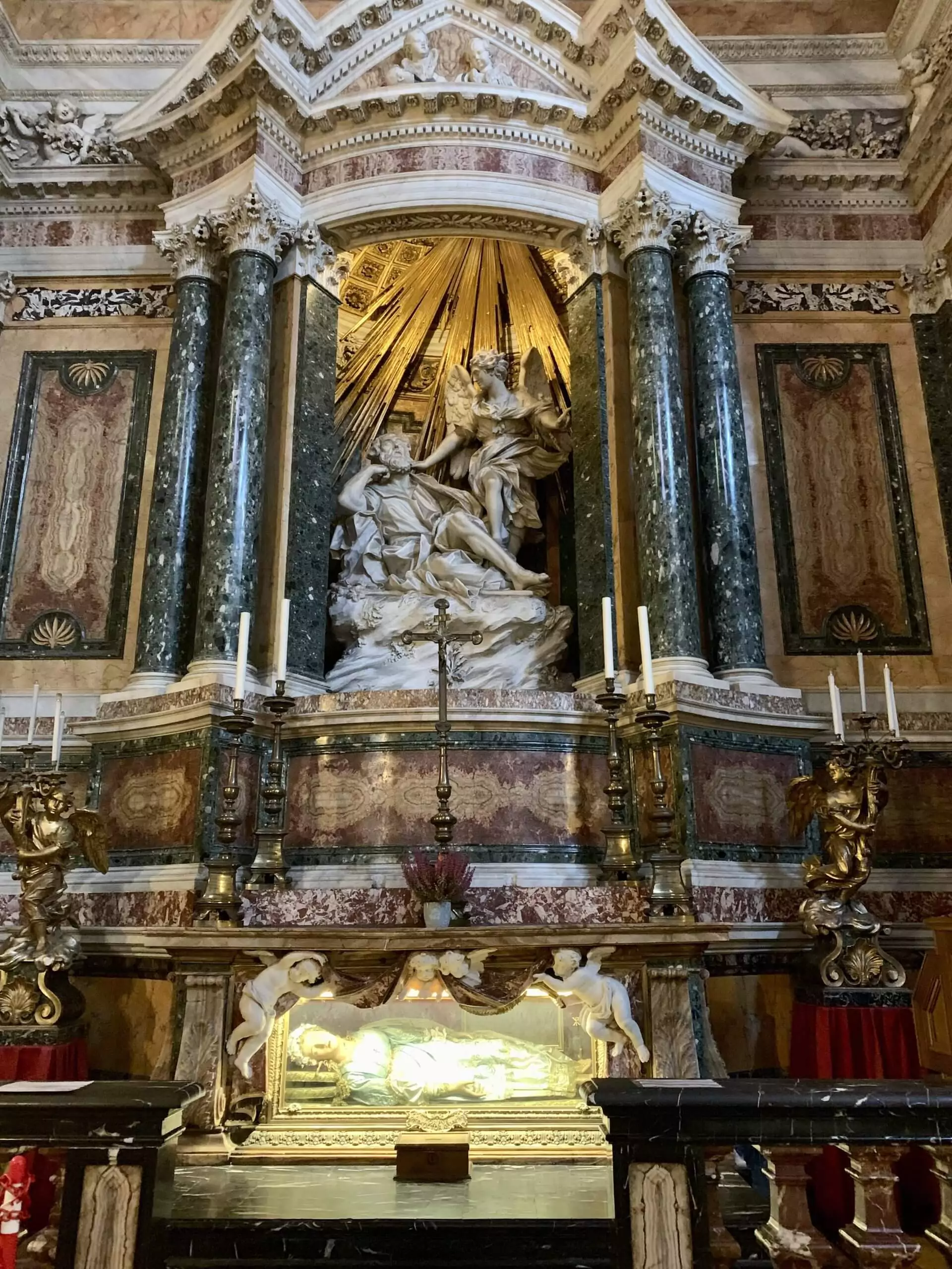 Santa Maria della Vittoria inside