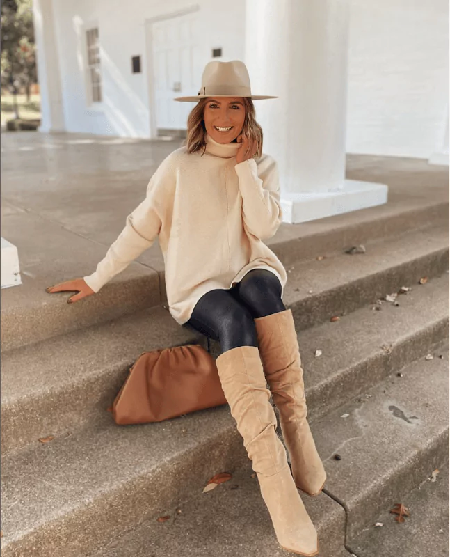 audreymadstowe Thanksgiving Outfits