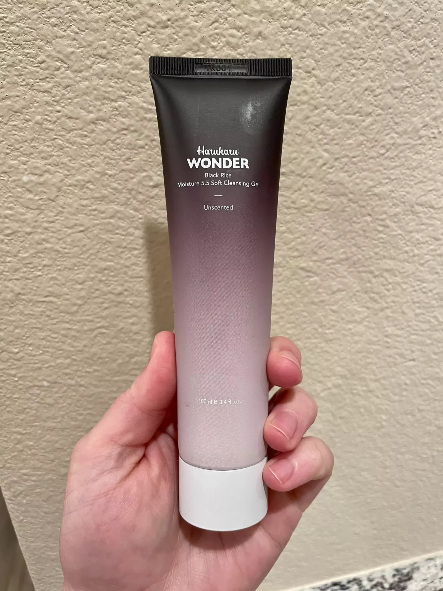Haruharu Wonder Black Rice Moisture 5.5 Soft Cleansing Gel