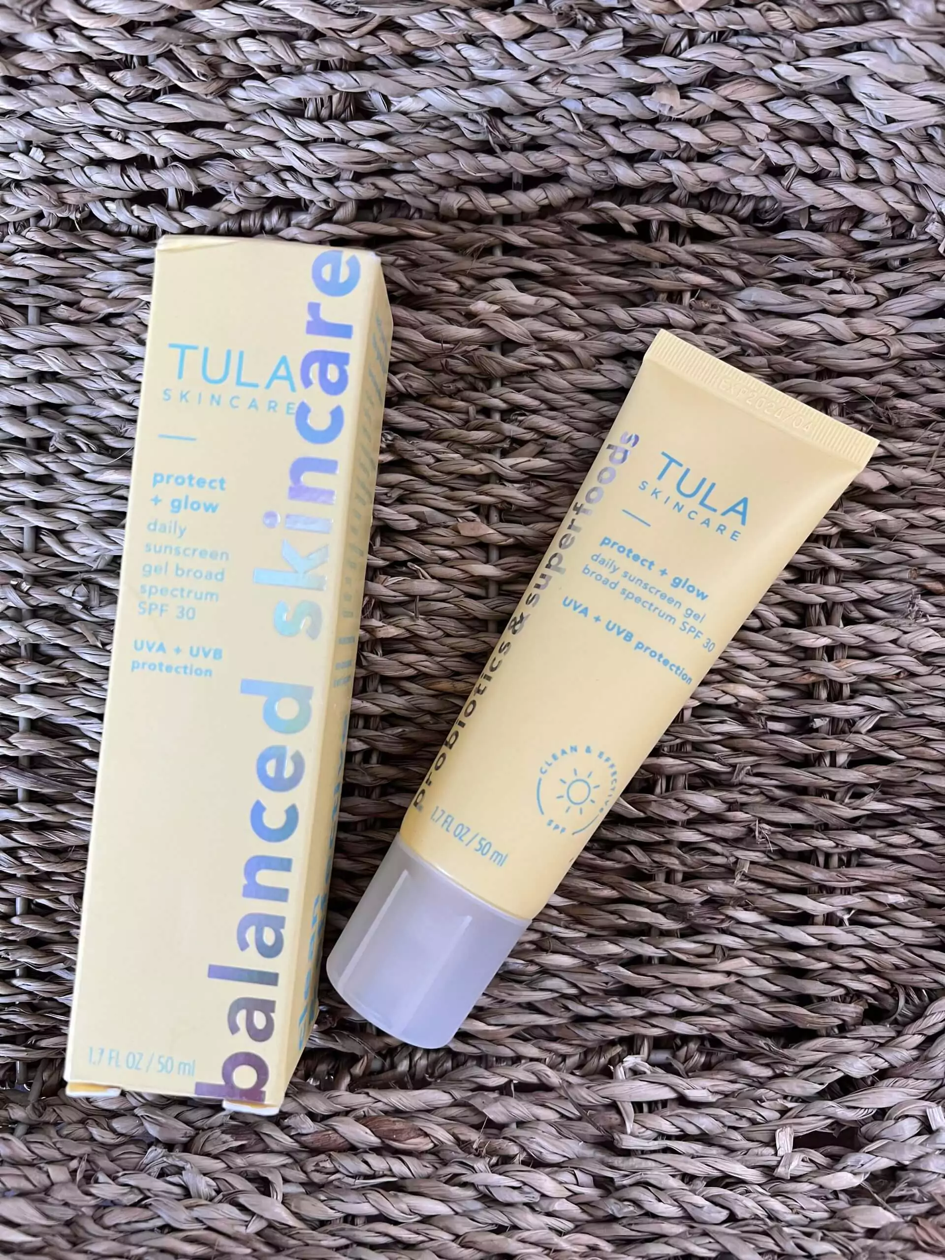 TULA Skincare Protect + Glow - Daily Sunscreen Gel SPF 30