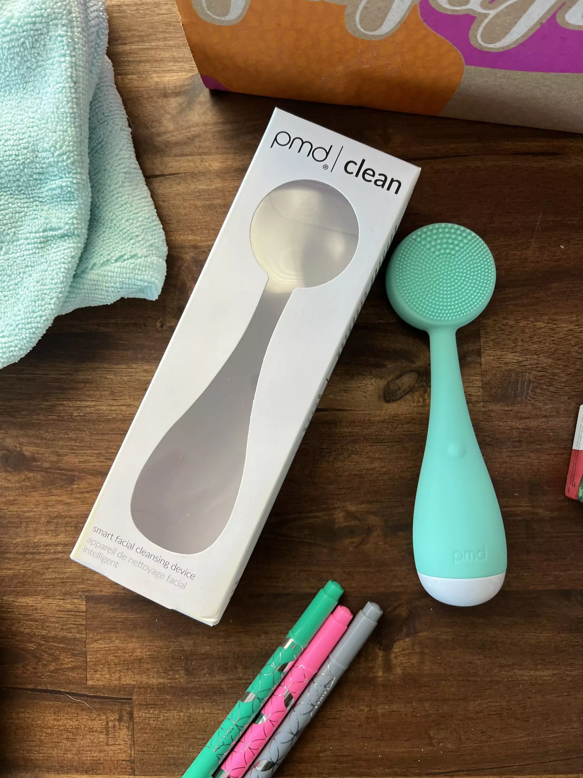 FabFitFun Fall 2022 PMD Beauty Clean Tool