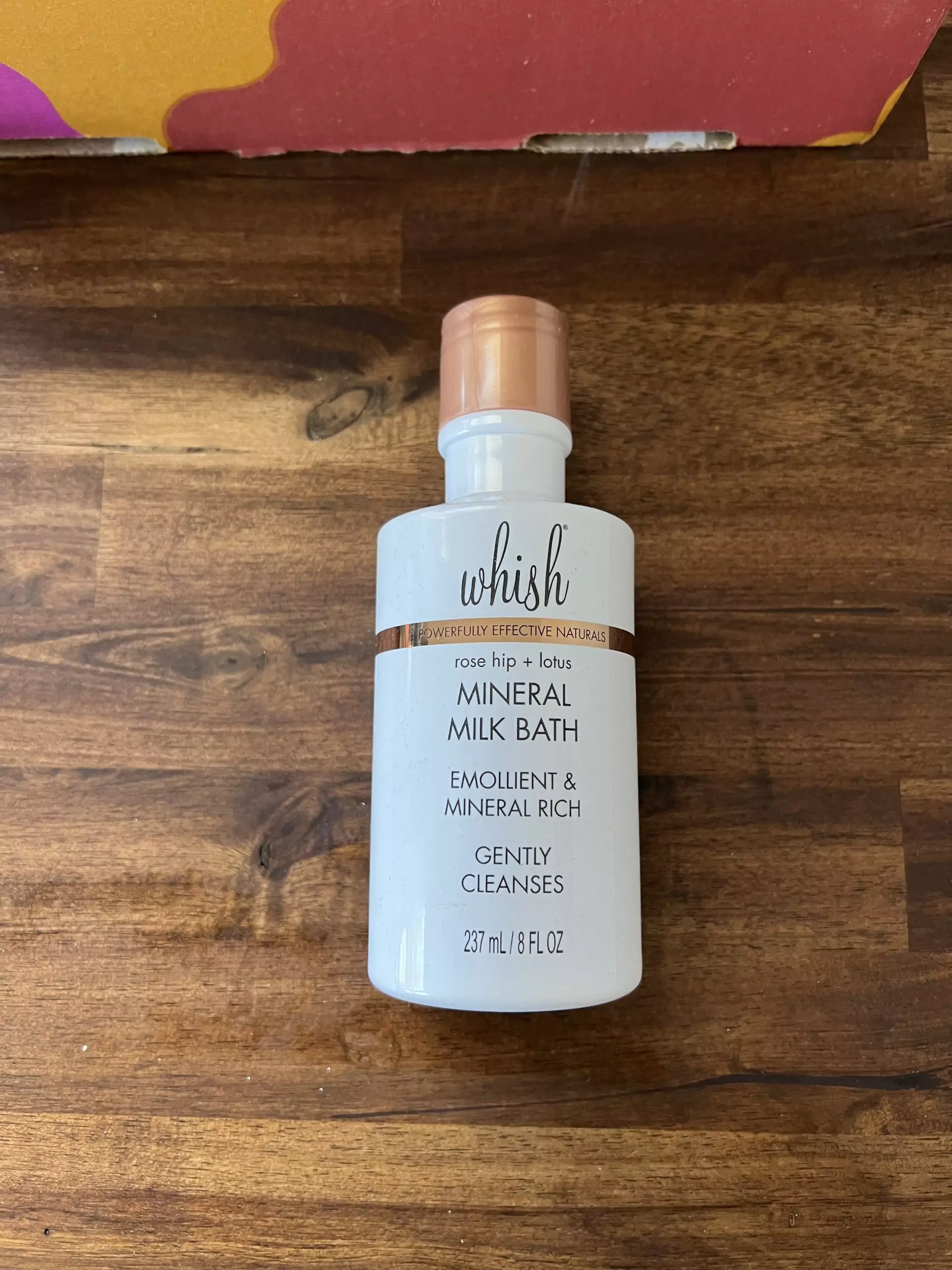 FabFitFun Fall 2022 Whish Rose Hip + Lotus Mineral Milk Bath