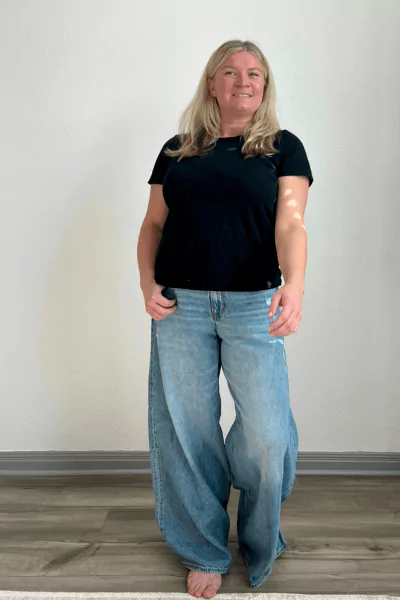 American Eagle Jeans Review AE Dreamy Drape Super High-Waisted Baggy Ultra Wide-Leg