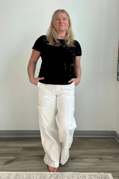 American Eagle Jeans Review AE Stretch Super High-Waisted Cargo Baggy Wide-Leg Jean (2)