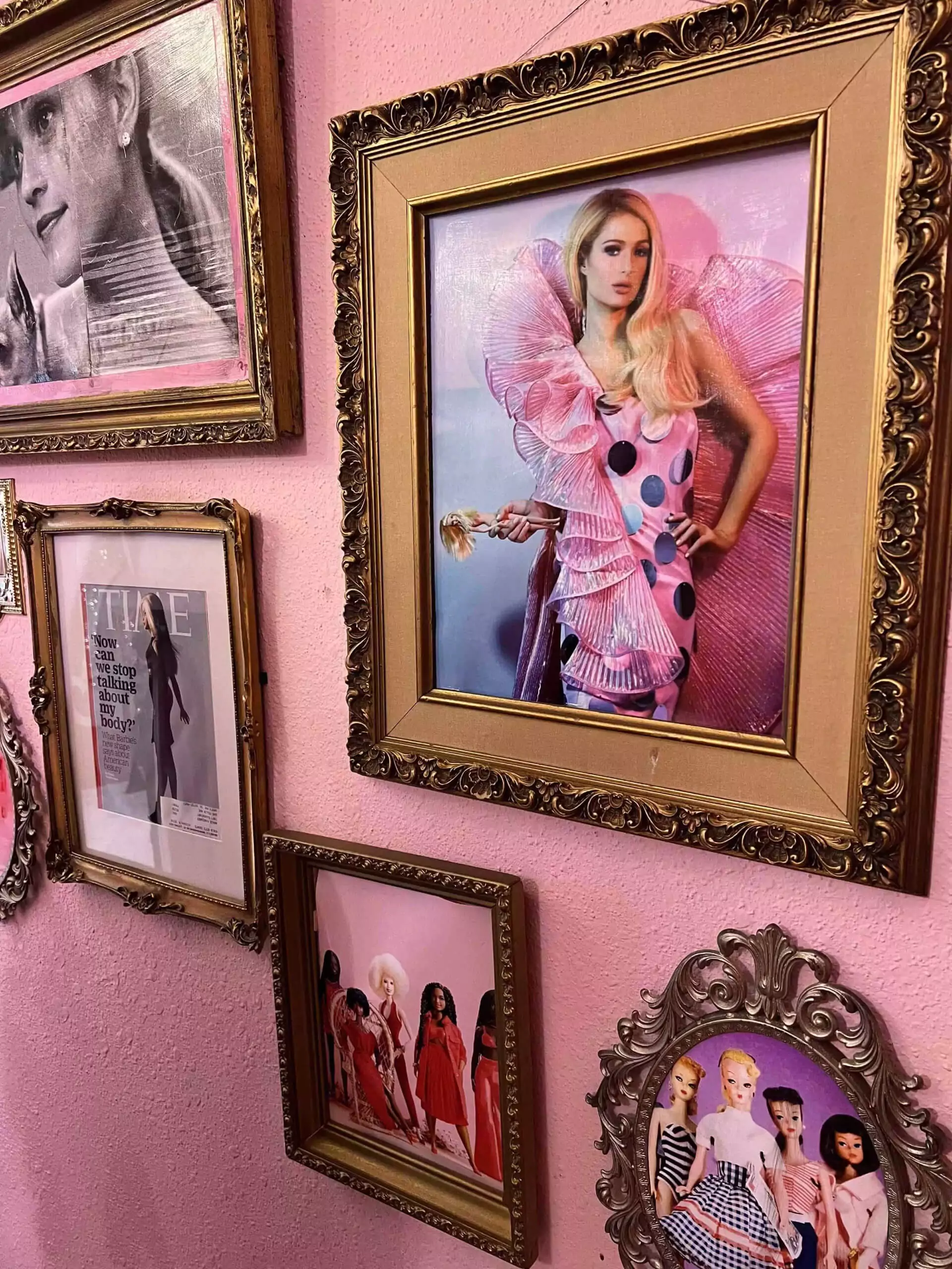 framed photo of paris hilton