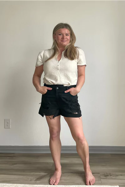 AE Mom Short