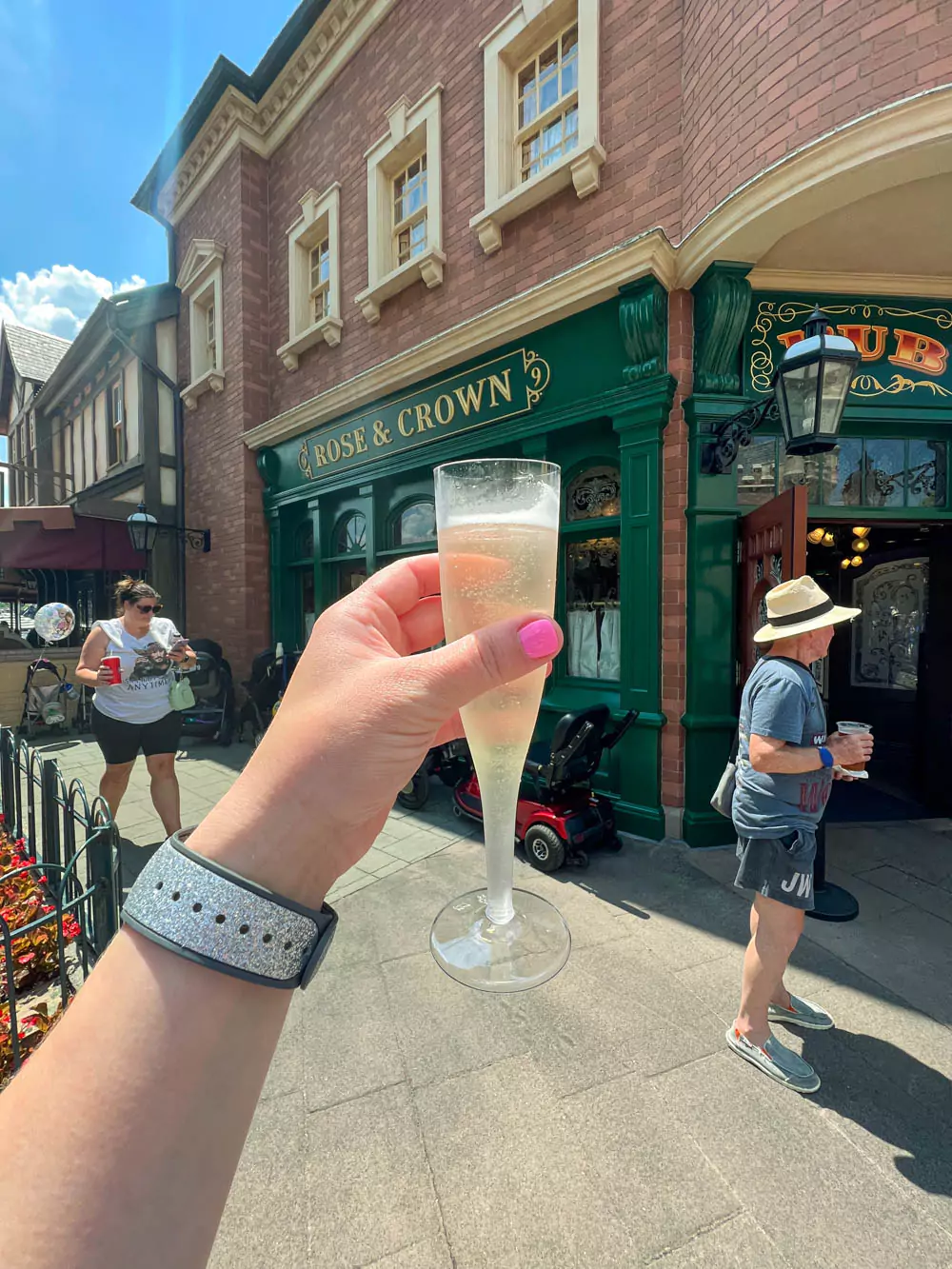 Champagne at Rose and Crown