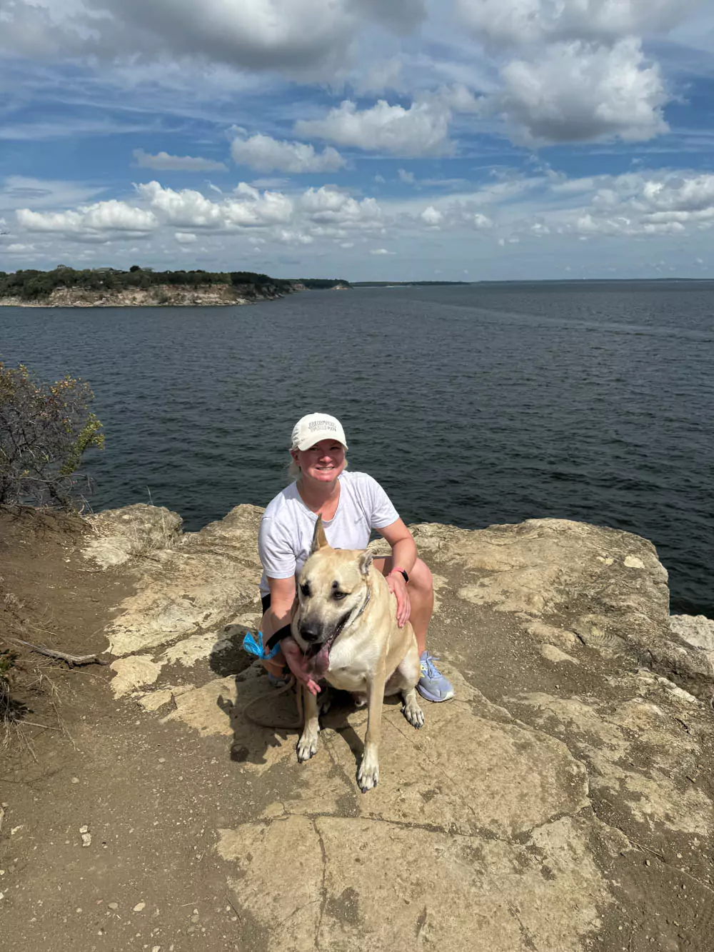 Katie and Hank at Lover's Leap over Lake Texoma 8