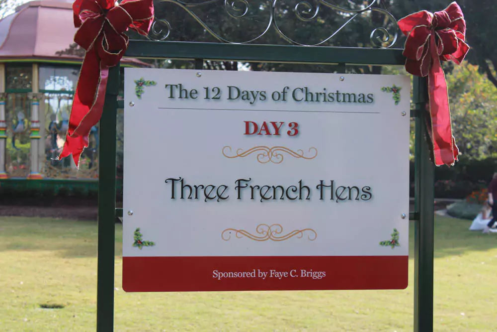 Dallas Arboretum 12 Days of Christmas Three French Hens