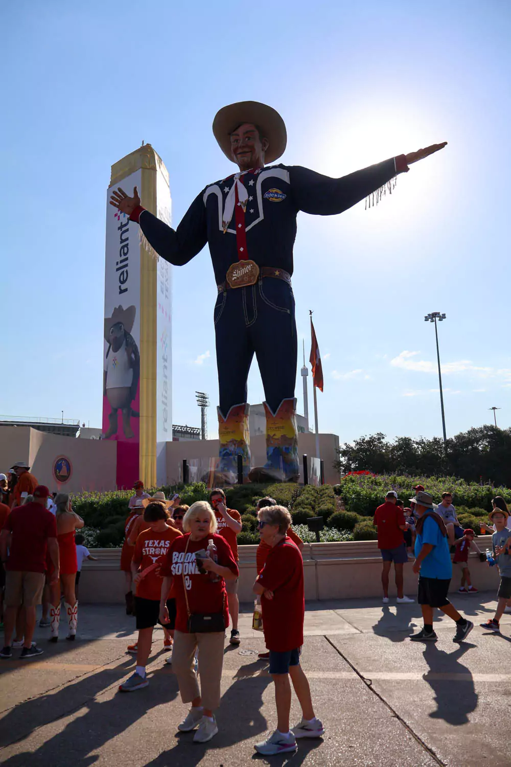 Dallas Fair Park Tower Building and Big Tex